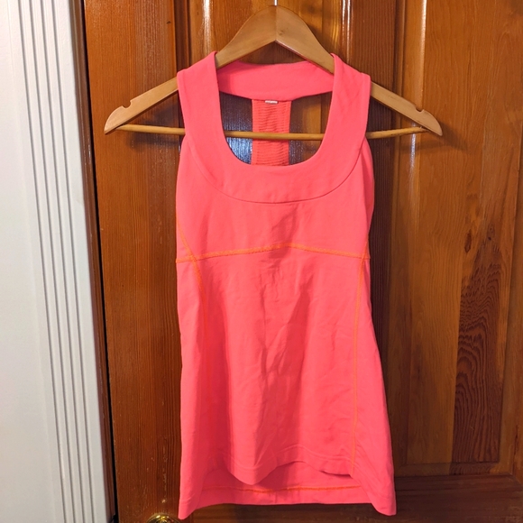 Lululemon - Picture 1 of 3